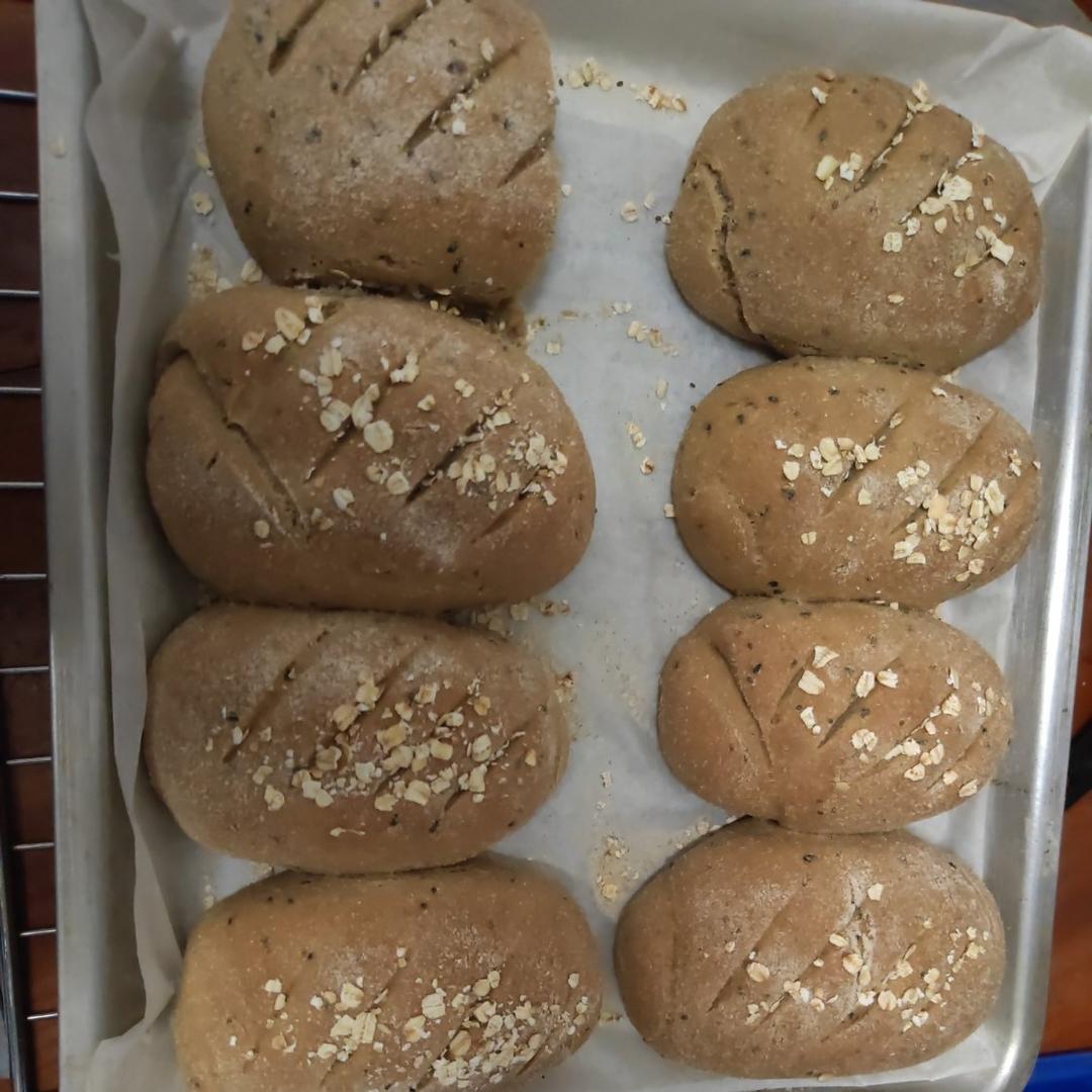 减脂黑麦欧包