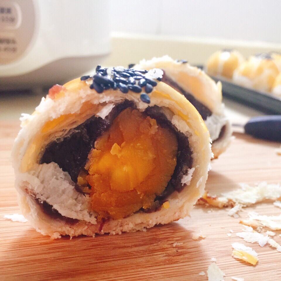 百吃不腻的蛋黄酥