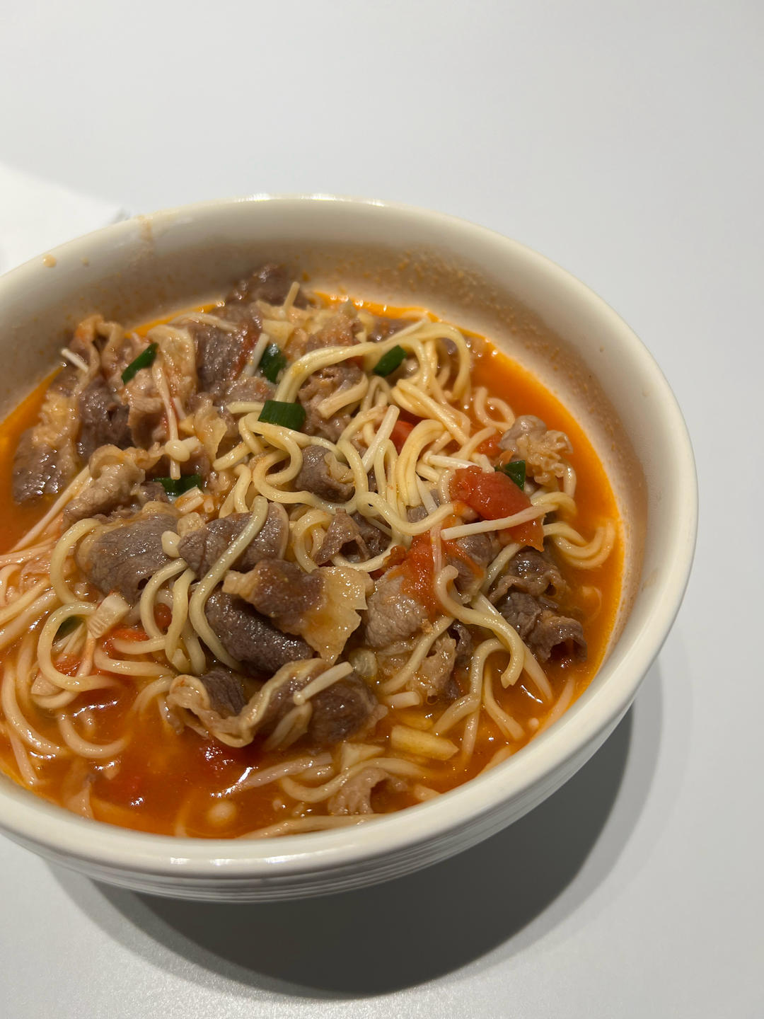 番茄金针菇肥牛(汤浓入味、酸甜适宜)