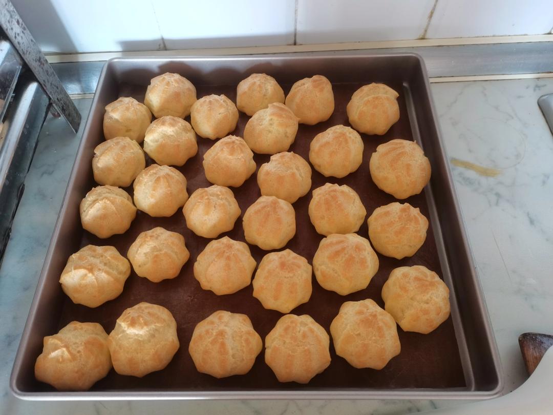 简单易成功的奶油小泡芙做法