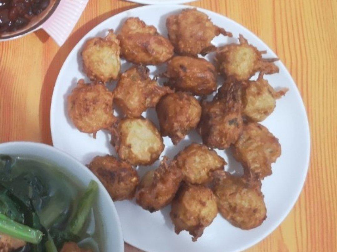 炸萝卜丸子