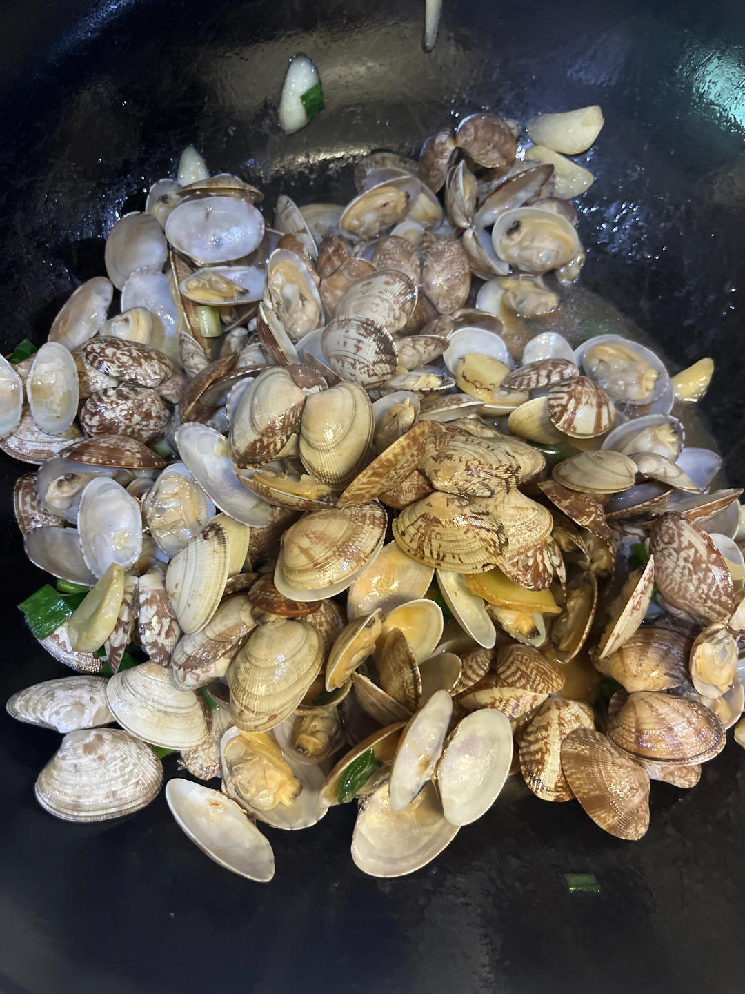 5分钟快手菜❗️秒杀路边摊爆炒花甲～好吃到爆