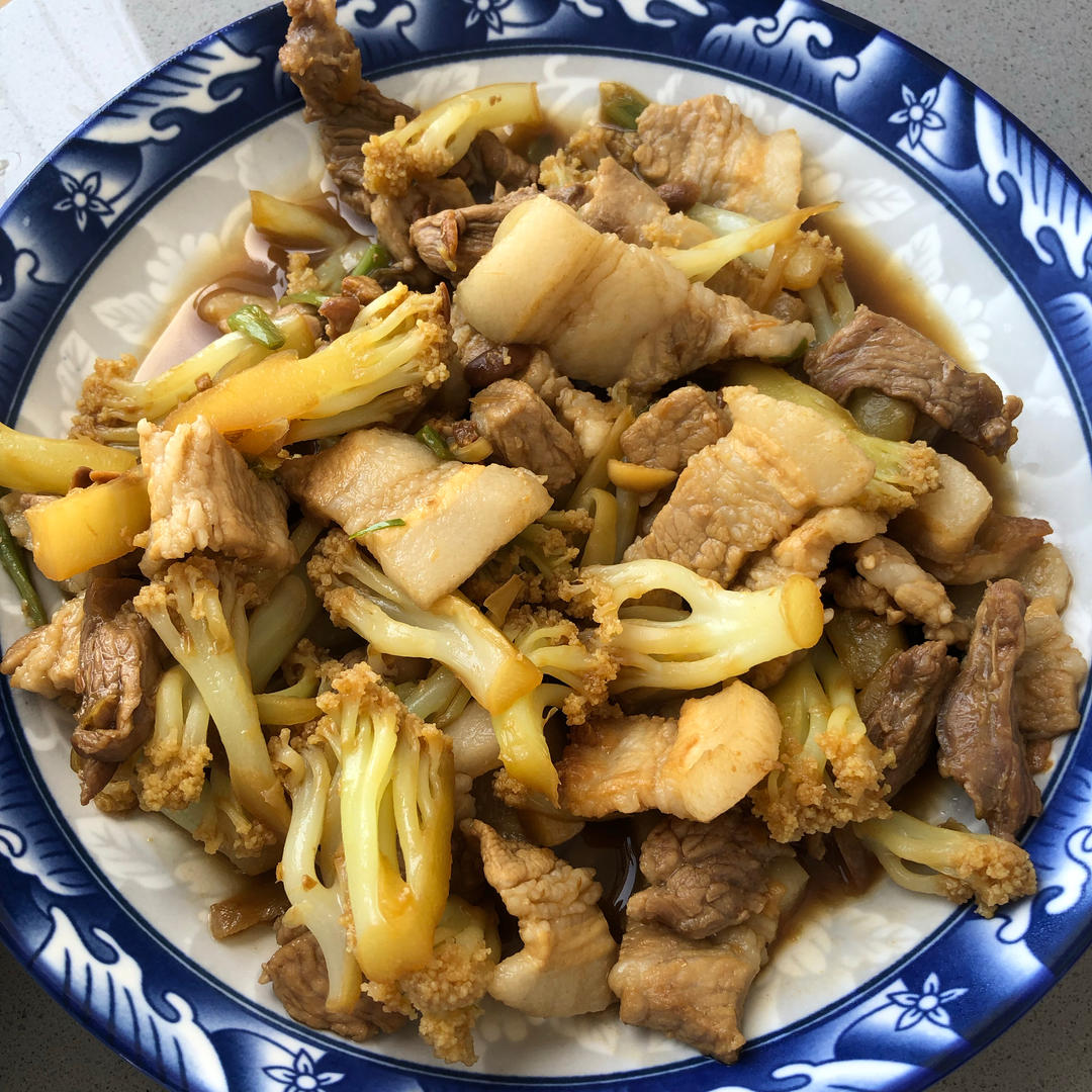 干煸菜花（花菜炒肉）