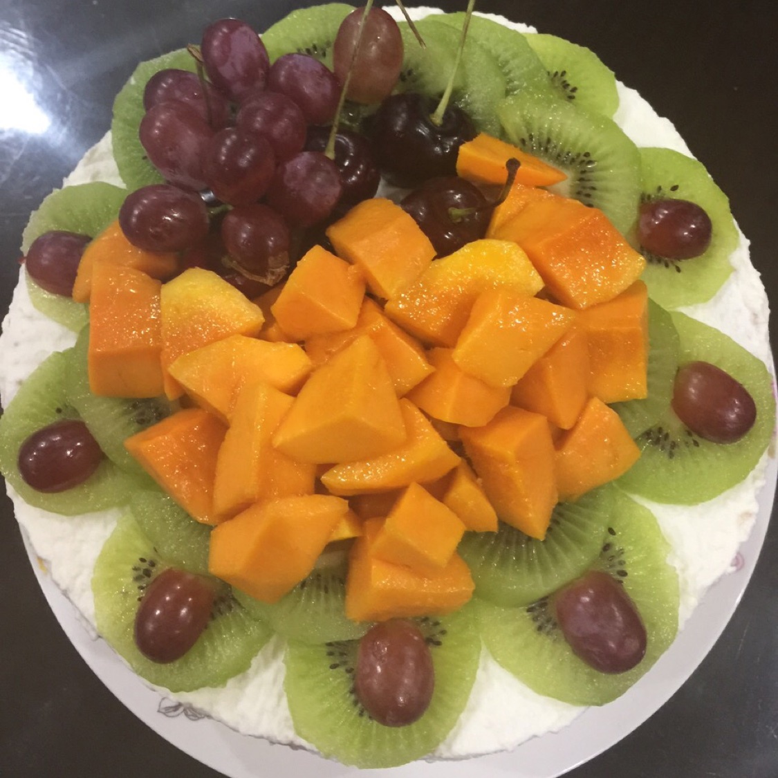 鲜奶油水果蛋糕