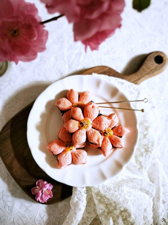 颜色漂亮的桃花酥