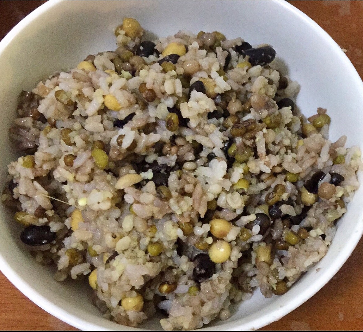 天边猪做的五豆杂粮饭