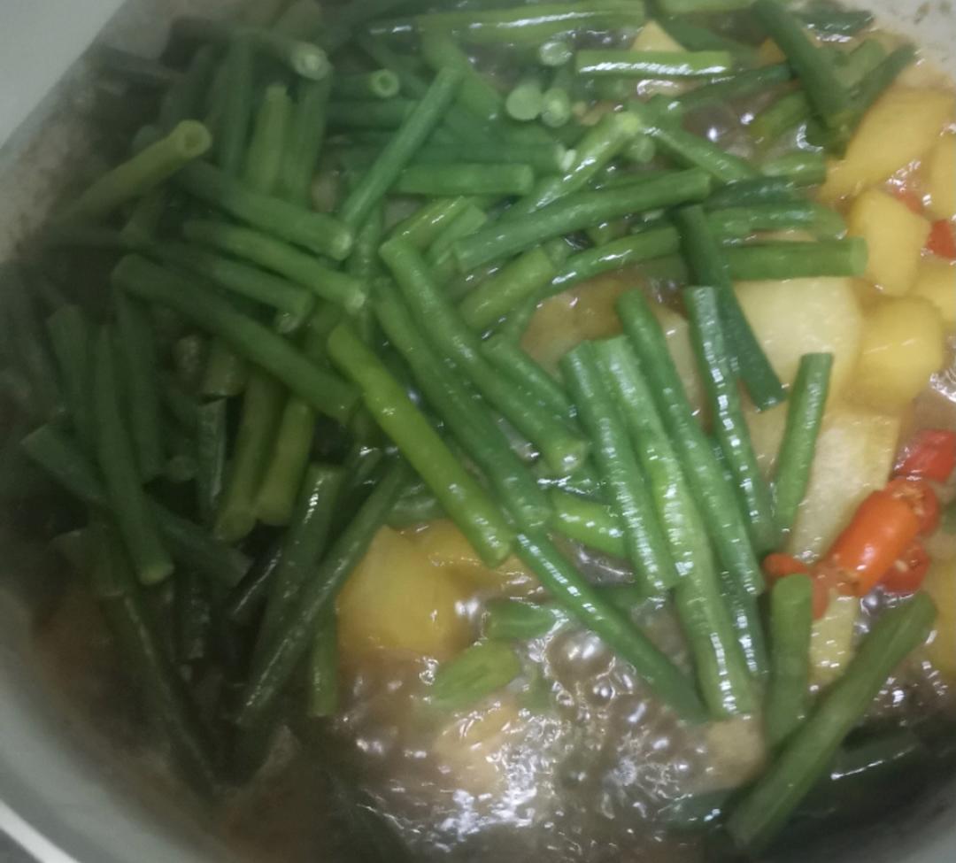 硬菜代表--排骨炖豆角土豆（豆角焖面胚子）
