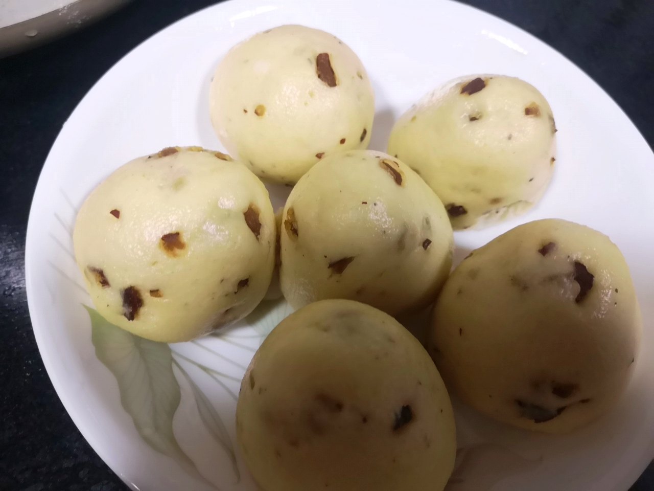玉米面红枣馒头   这么做松软    香甜   口感好易消化  附细节视频