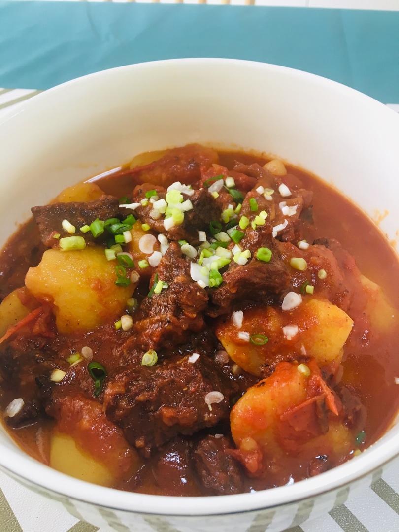 番茄土豆炖牛腩