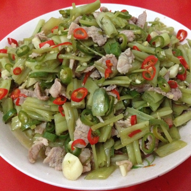 空心菜梗炒肉丝