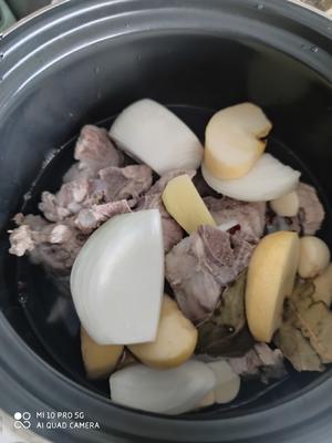 土豆脊骨汤的做法 步骤7