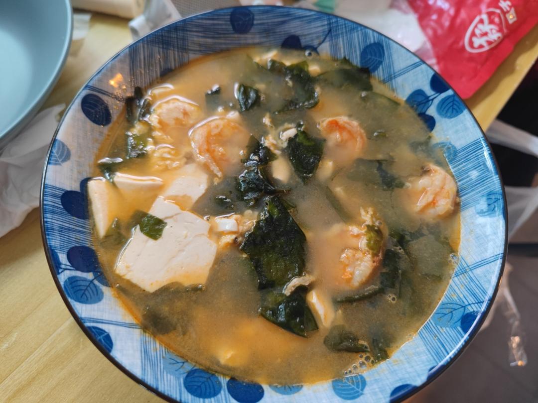 孩子增高汤 | 虾仁豆腐裙带菜汤