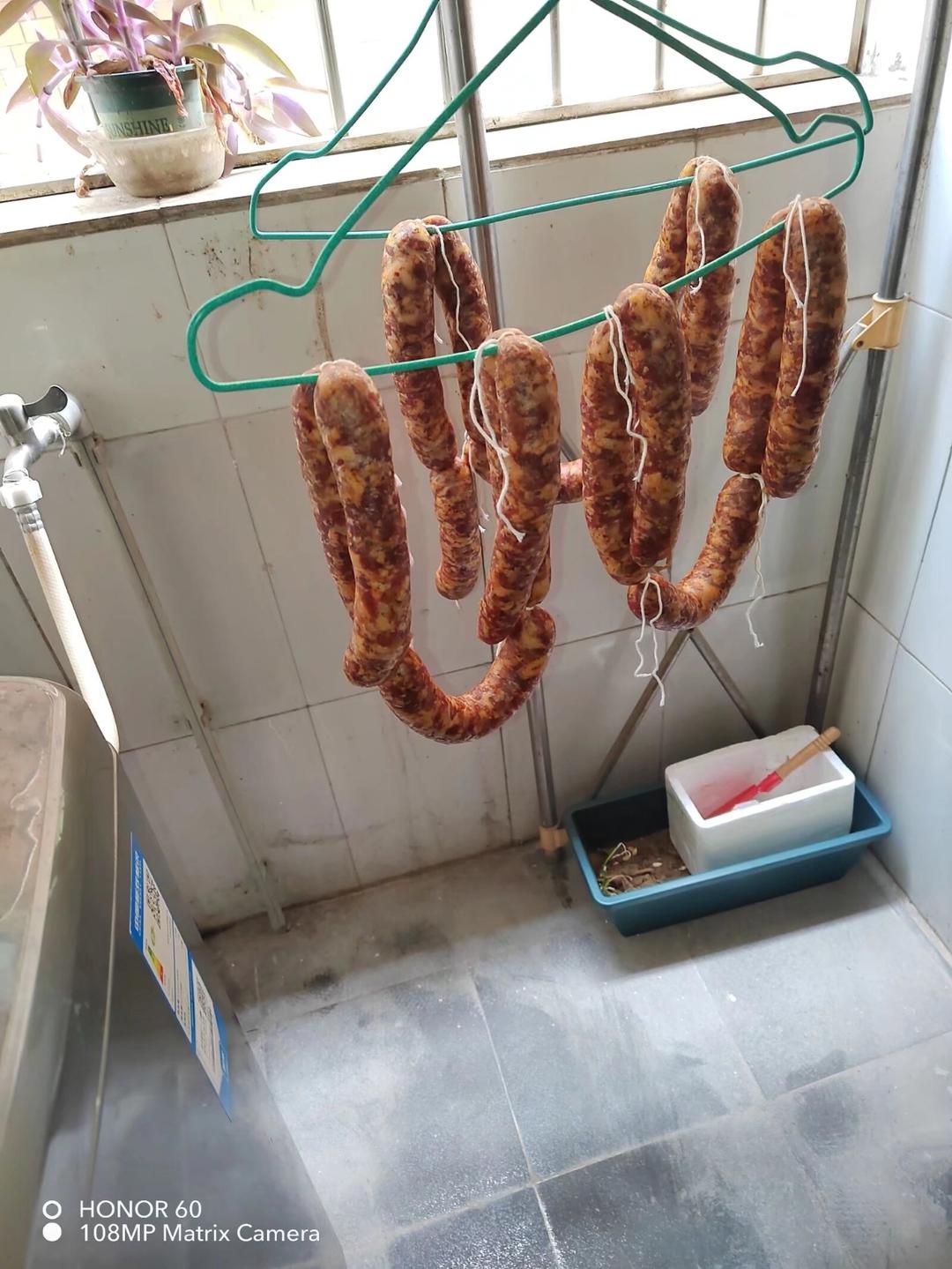 自制四川麻辣香肠
正宗四川口味，超详细制作流程图解