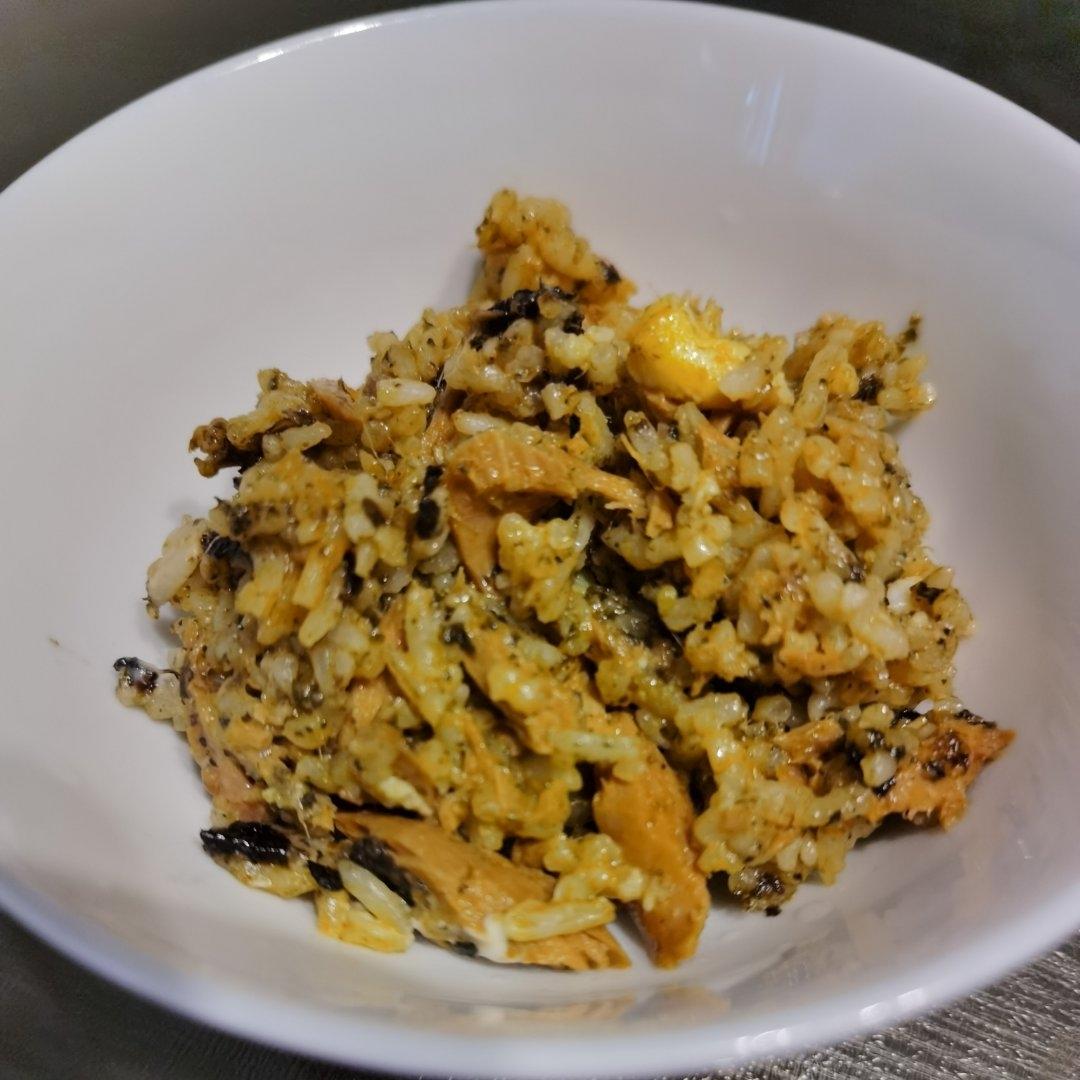 超级无敌巨好吃金枪鱼拌饭