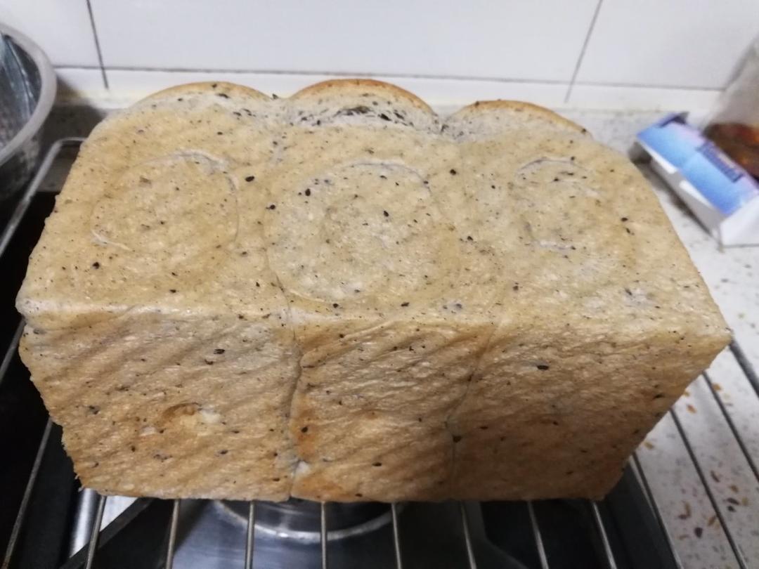 金大旺的黑芝麻吐司