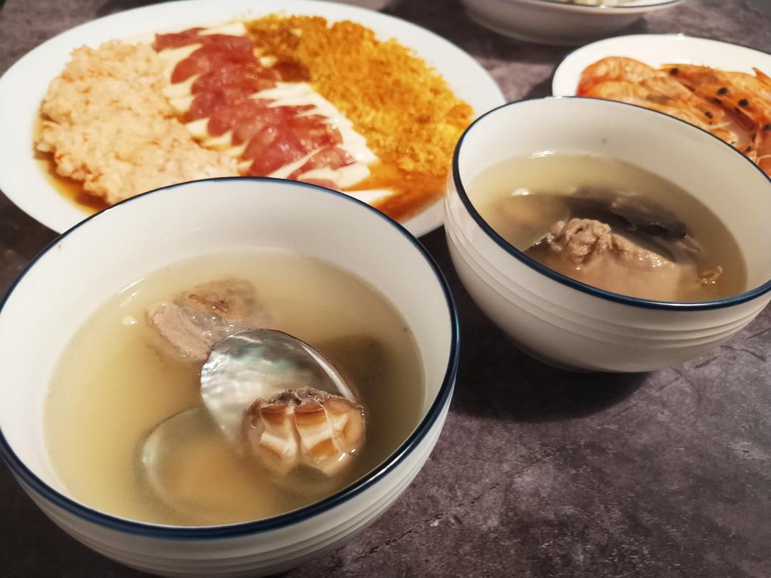 青橄榄排骨鲍鱼汤