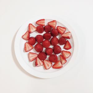 ‼️免烤箱|银耳冻草莓慕斯|适合夏季的小甜品的做法 步骤3