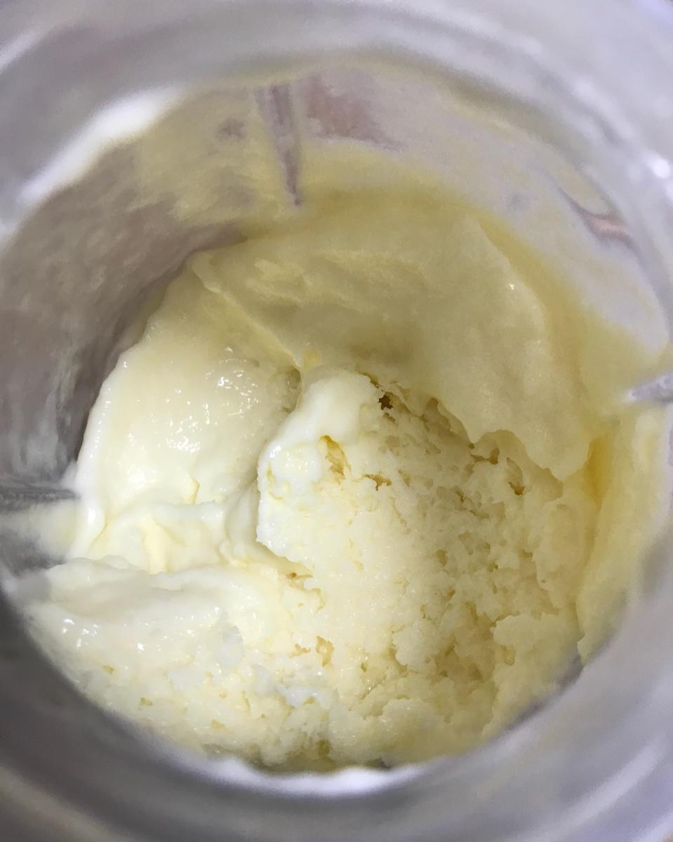 芒果酸奶冰淇淋