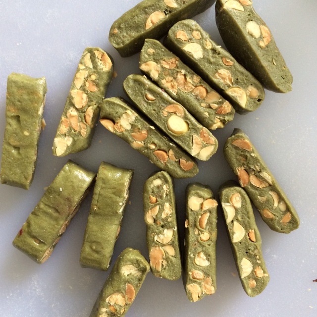 多味花生牛轧糖