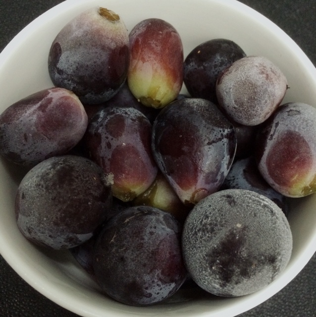 樱桃大丸子vv做的冰冻葡萄