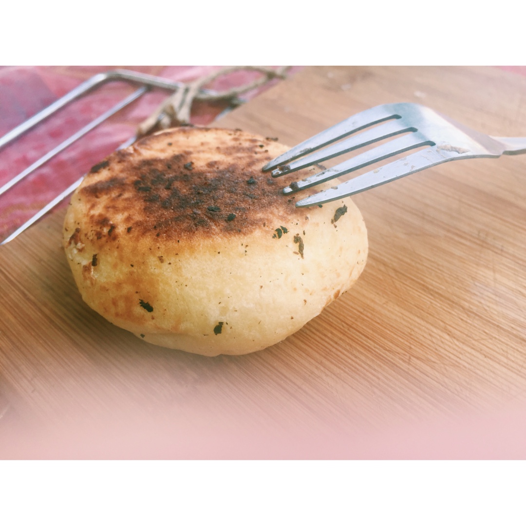 【曼达小馆】下午茶系列：平底锅爆浆乳酪面包！