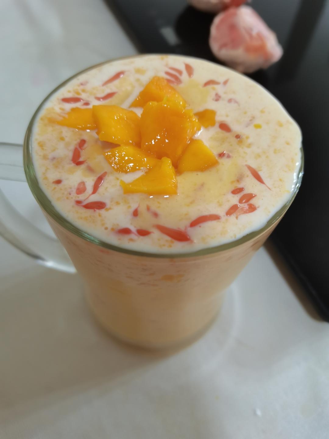 港式甜品——杨枝甘露(芒果西米露)附芒果花切法