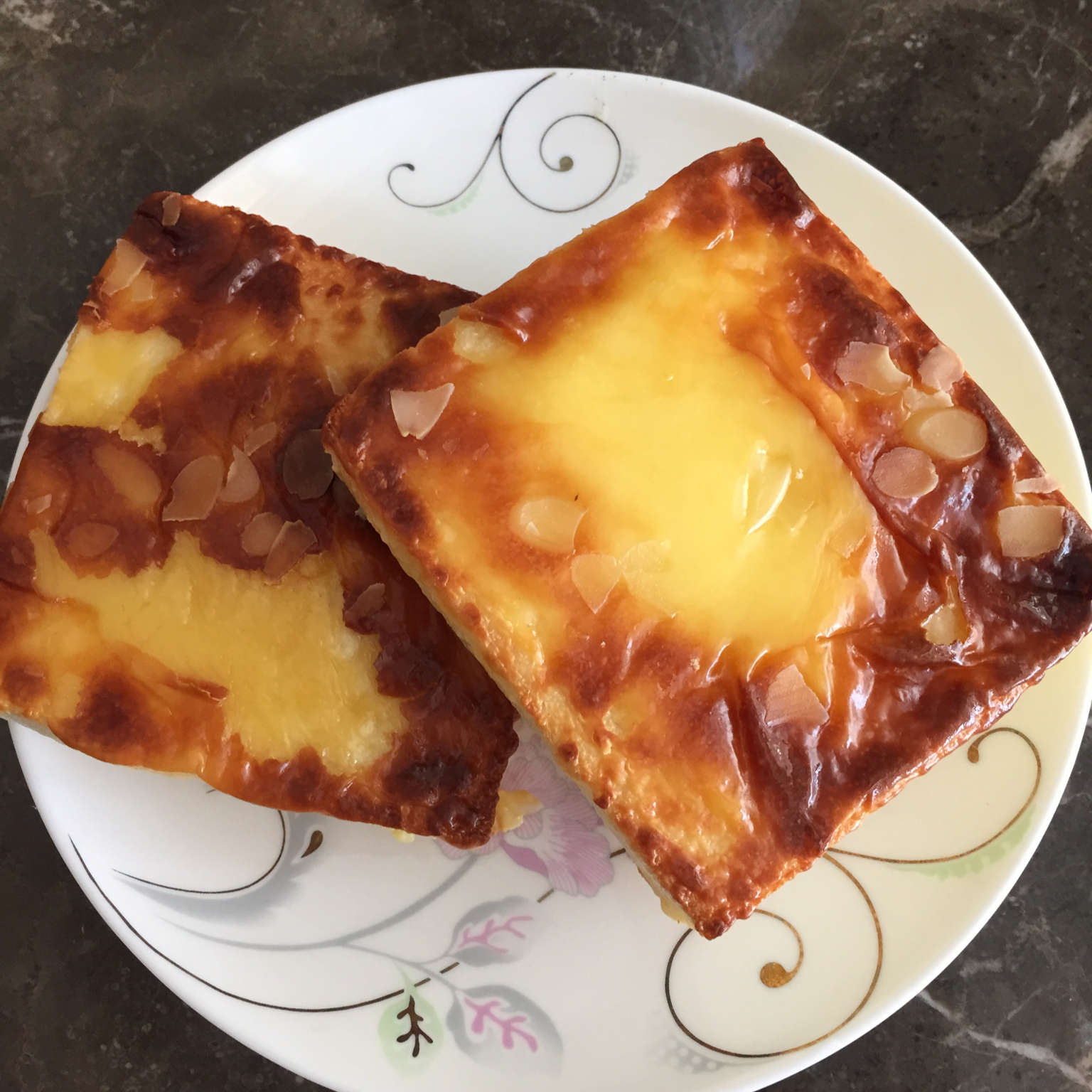 岩烧乳酪 Lava Cheese Slice