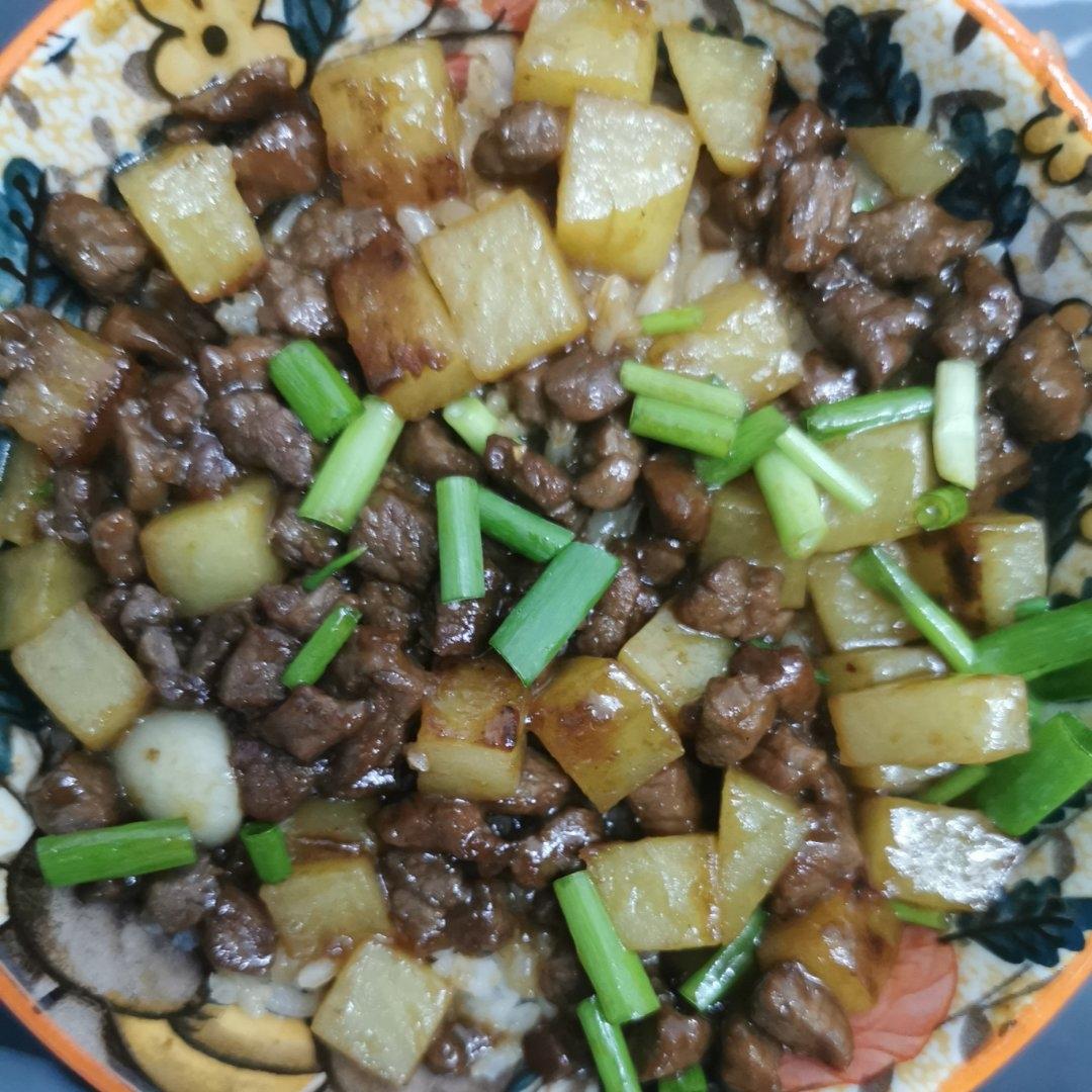 土豆牛肉这样做拌饭绝了🔥