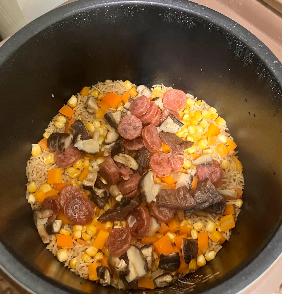 懒人版香肠土豆焖饭