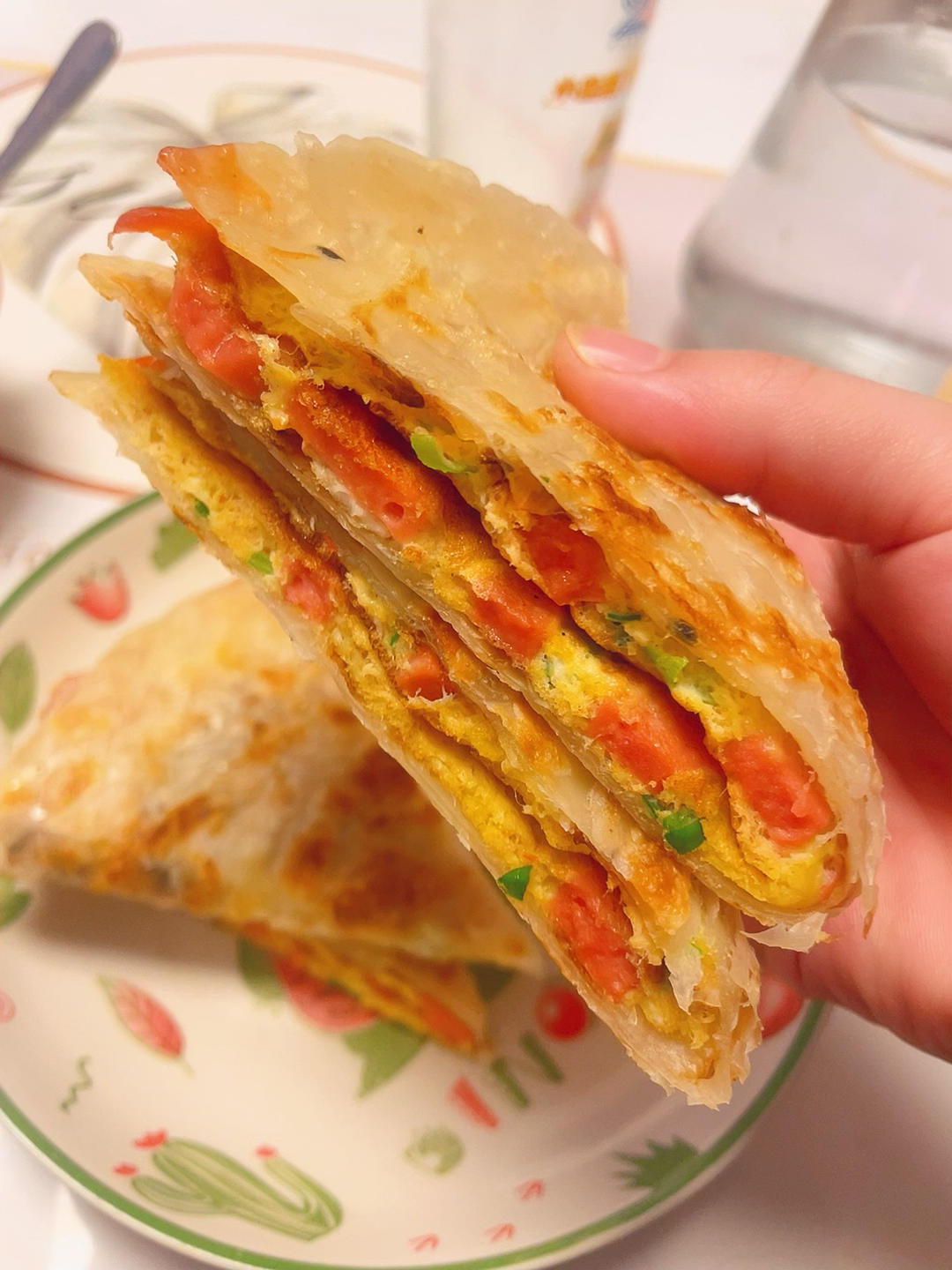 小朋友早餐：葱香火腿手抓饼+玉米银耳羹