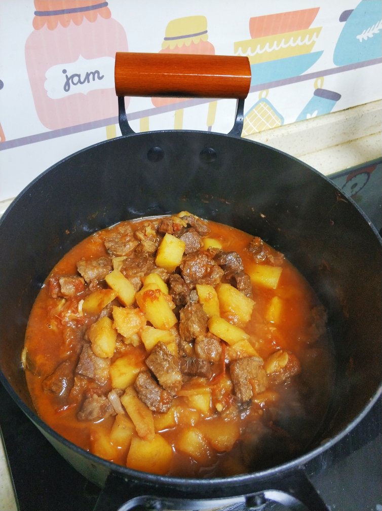 番茄炒dan做的土豆炖牛肉