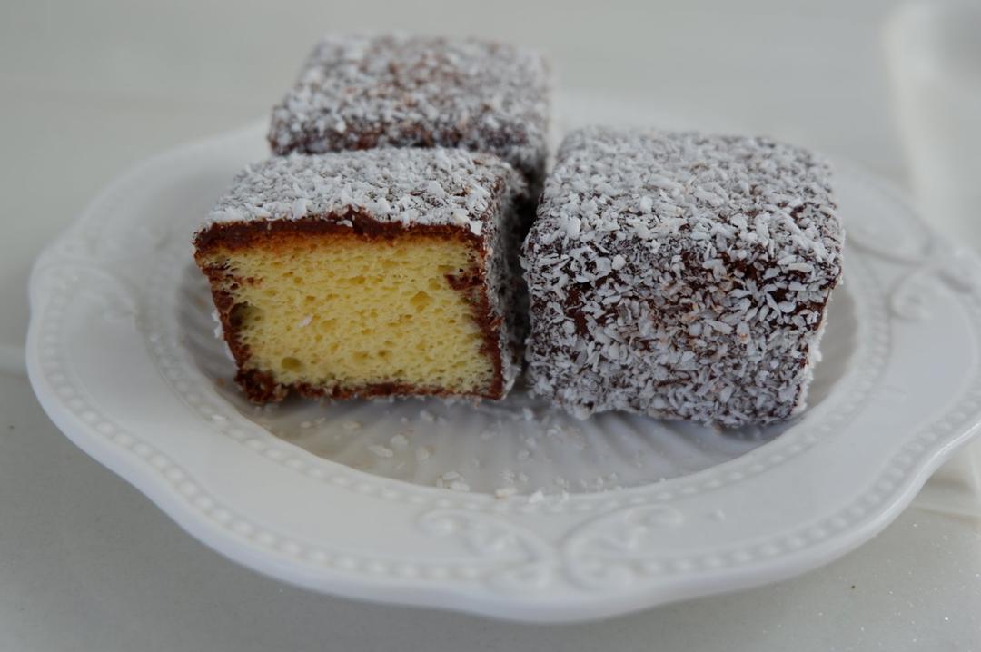 helen做的lamington拉明顿蛋糕