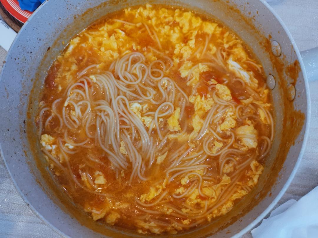 只有饭店才能做出的番茄鸡蛋面汤
