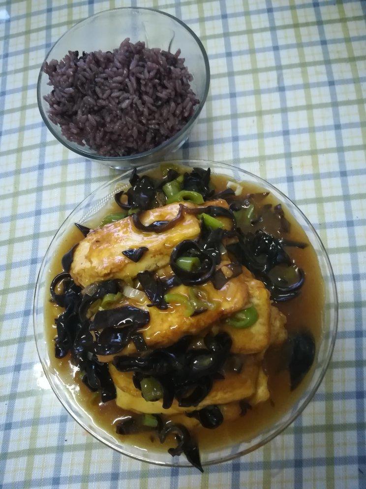 早餐•2018年3月1日