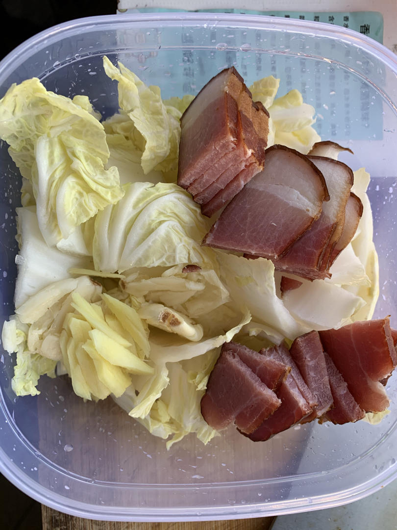 娃娃菜炒腊肉