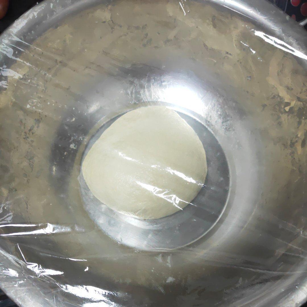 松软白胖大包子，咖喱土豆牛肉包，我终于做成白白胖胖无敌松软，冷了皮也不硬不僵的包子啦！哈哈，抱着蒸笼大笑