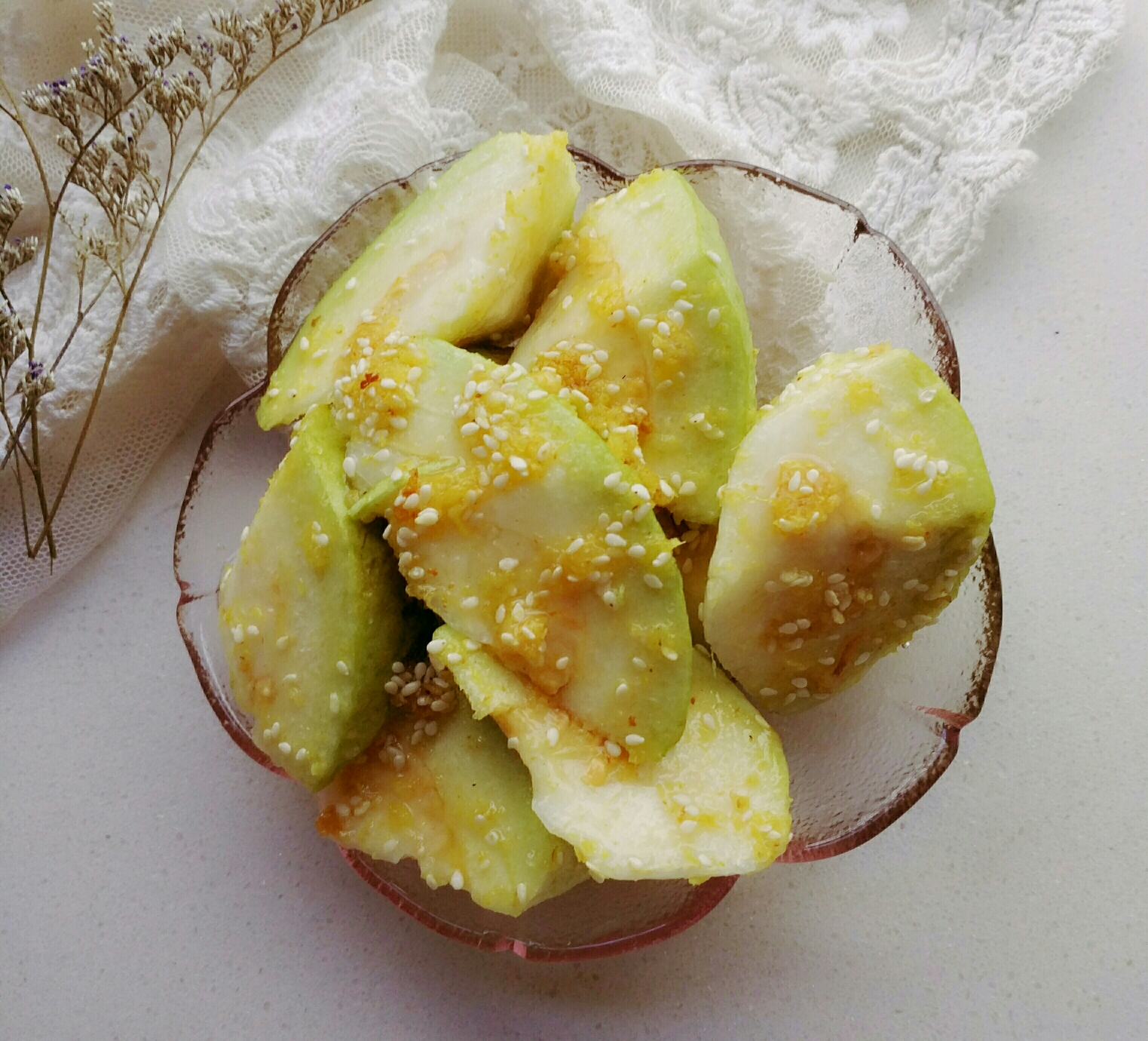 南姜末芝麻拌
番石榴水果类之一的做法