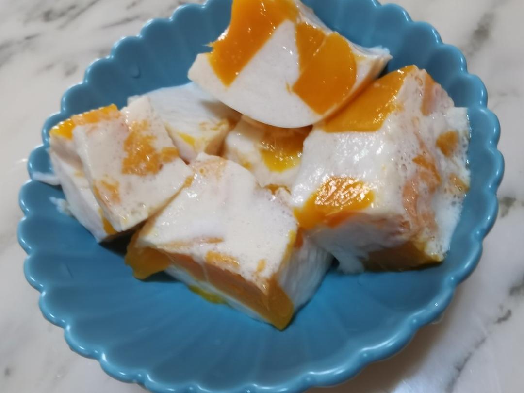 牛奶芒果布丁（白凉粉简易版）