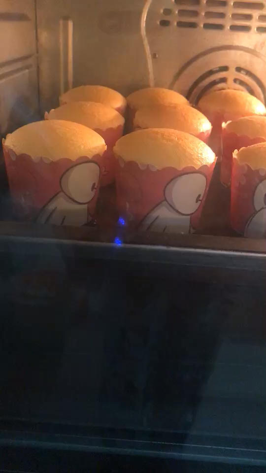 8寸戚风蛋糕，戚风纸杯蛋糕
