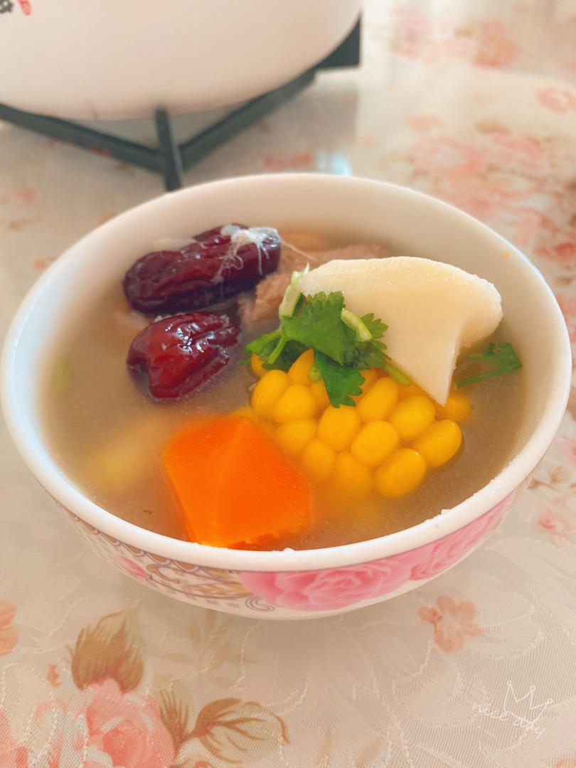 玉米山药炖排骨