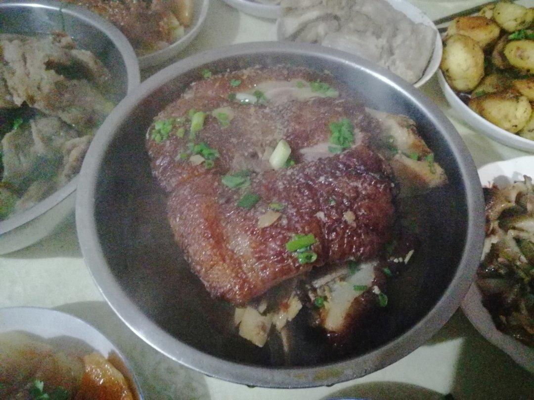 香辣猪肘子的做法步骤