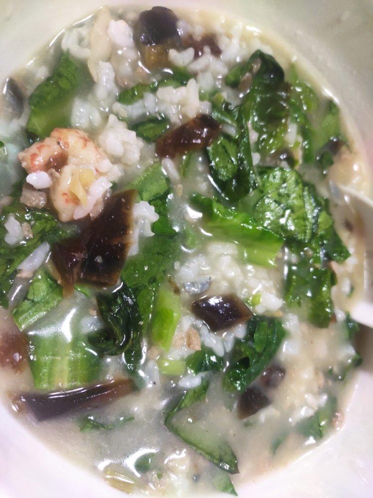 妈妈👩教我做的皮蛋瘦肉粥🥣简单快捷美味😋