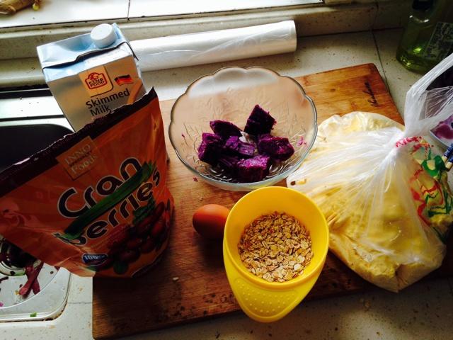 超级无敌健康无油减脂简单杂粮紫薯饼干的做法 步骤2