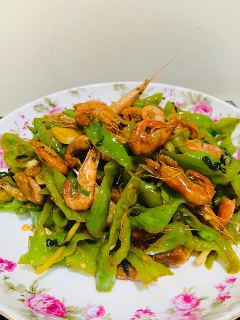 家常下饭菜小炒野生干河虾