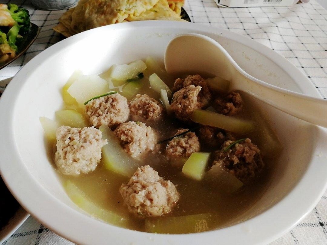冬瓜汆丸子汤