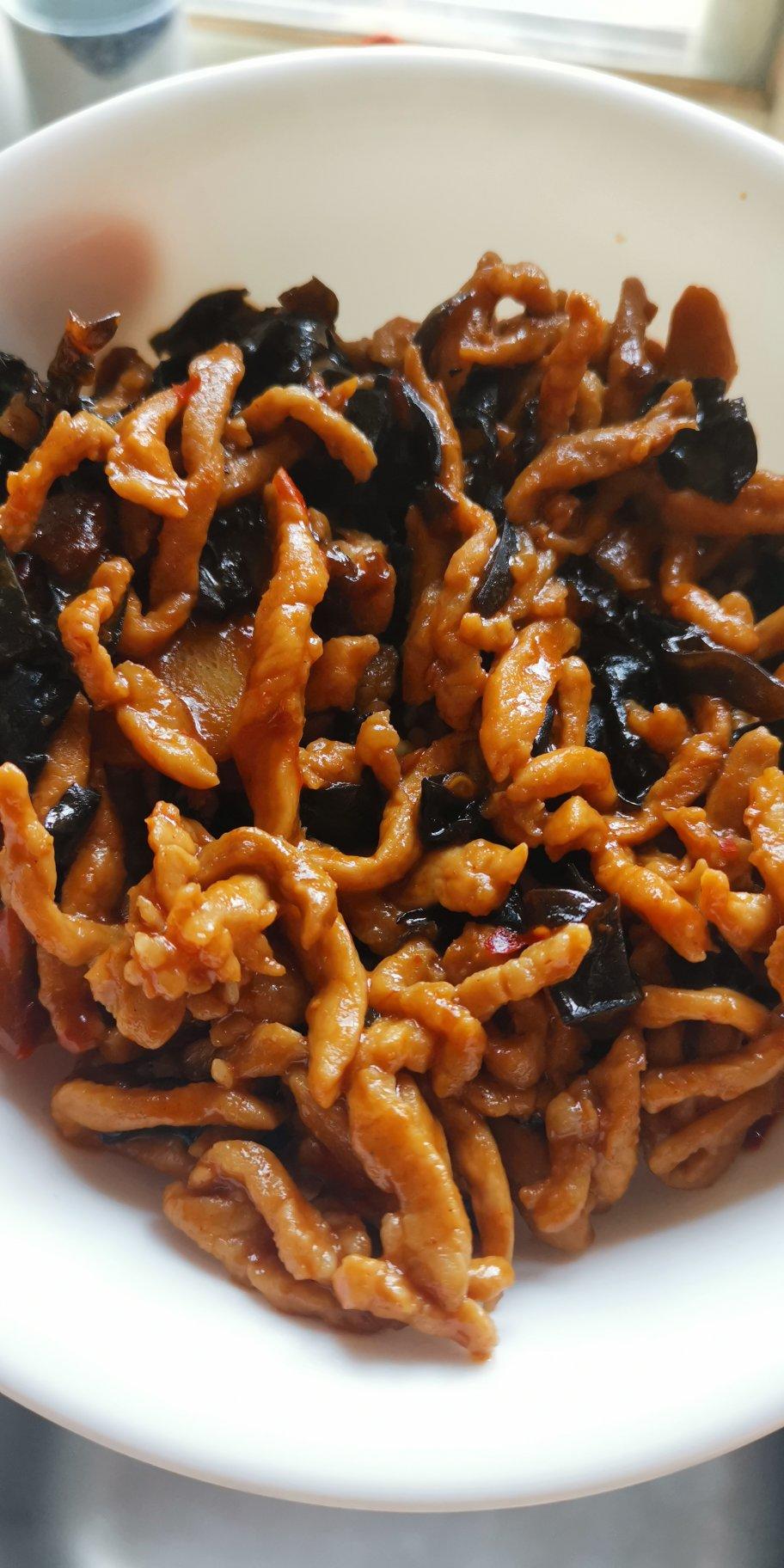 超好吃的鱼香肉丝（做法相当简单，一看就会）