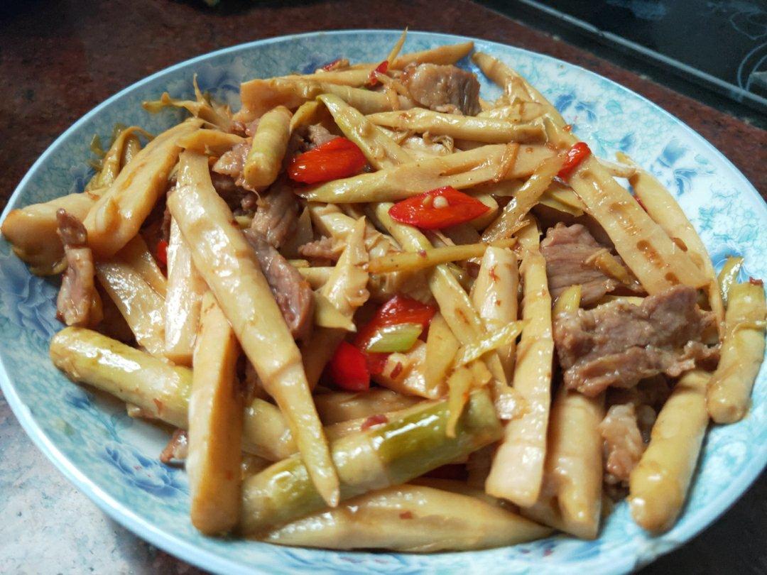 daicy啊做的苦笋炒肉