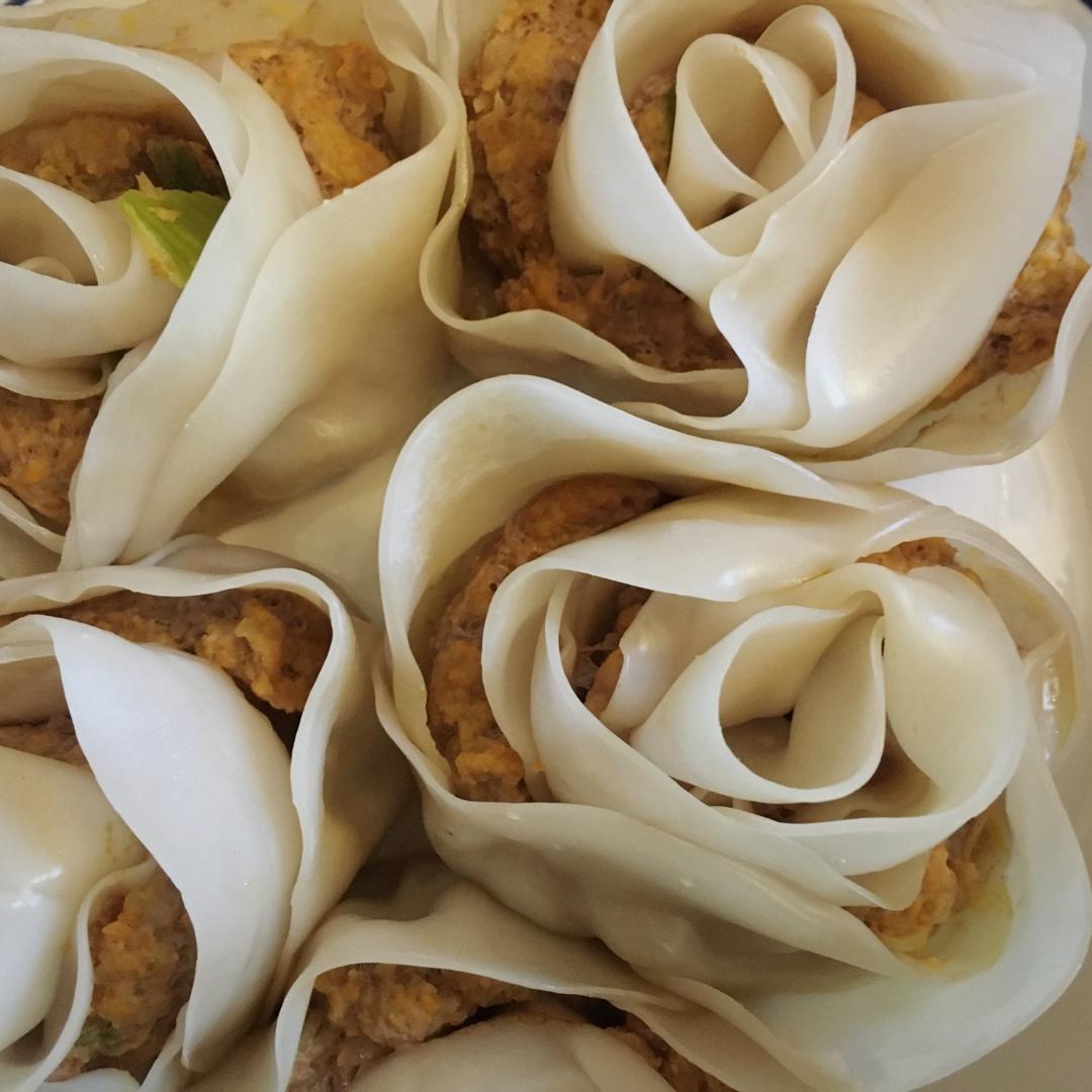 玫瑰花抱蛋煎饺