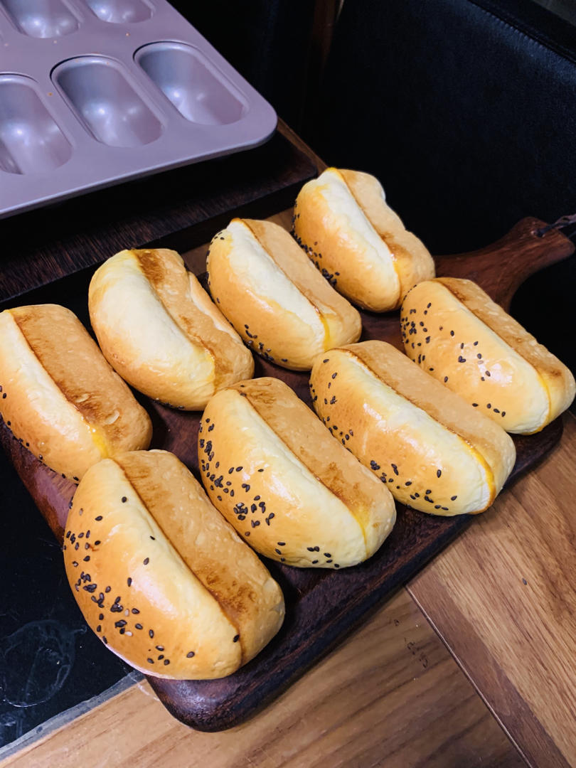 迷你热狗面包胚