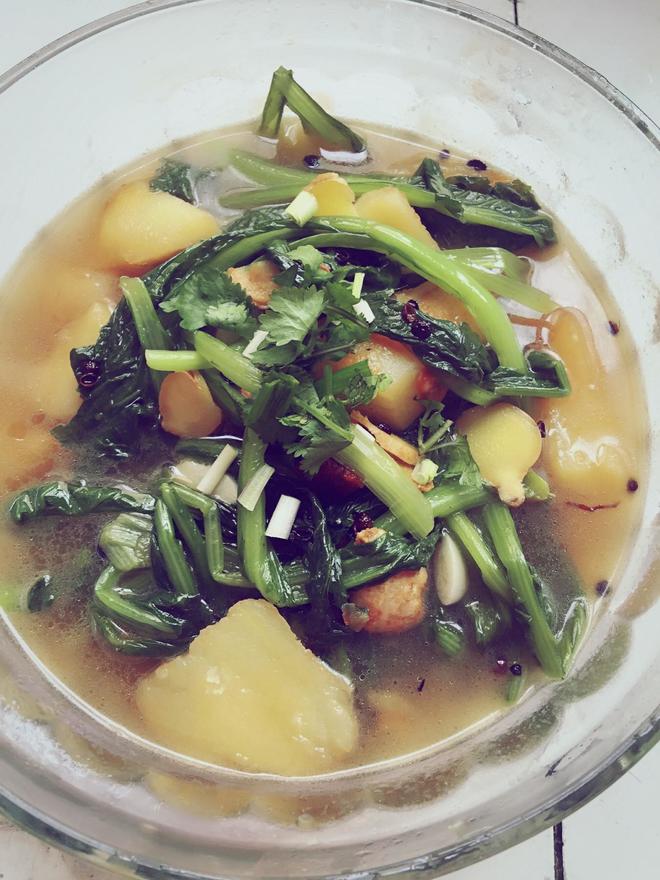小白菜炖土豆 东北菜的做法